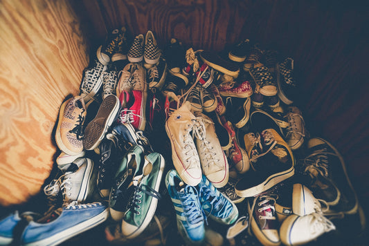 Shoe odor eliminating spray for smelly shoes
